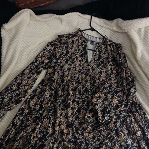 SHEIN Black and Cream Floral Long Sleeve Dress